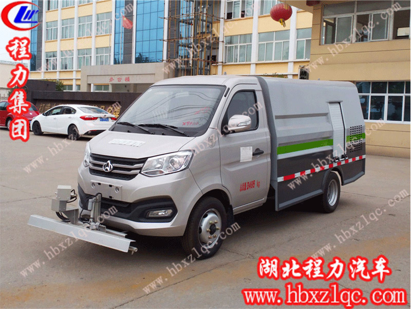 程力專用汽車股份有限公司國六長安路面養(yǎng)護(hù)車